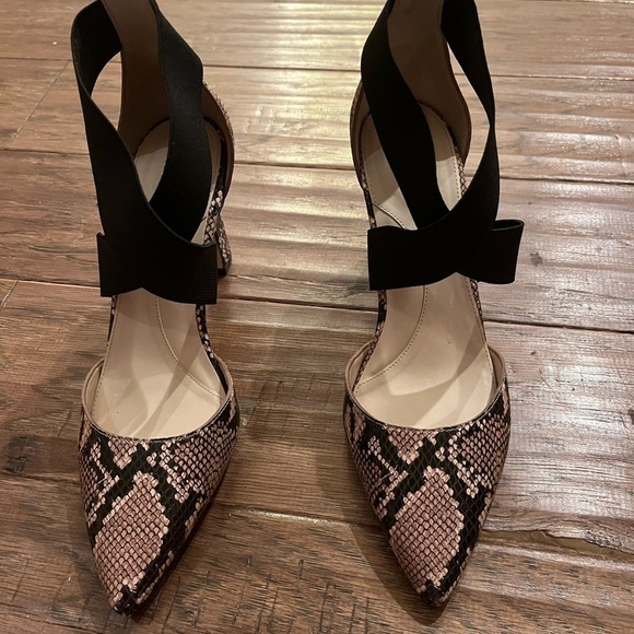 Cole Haan Mailkki Snakeskin Print Heels Size 6 - Picture 1 of 7